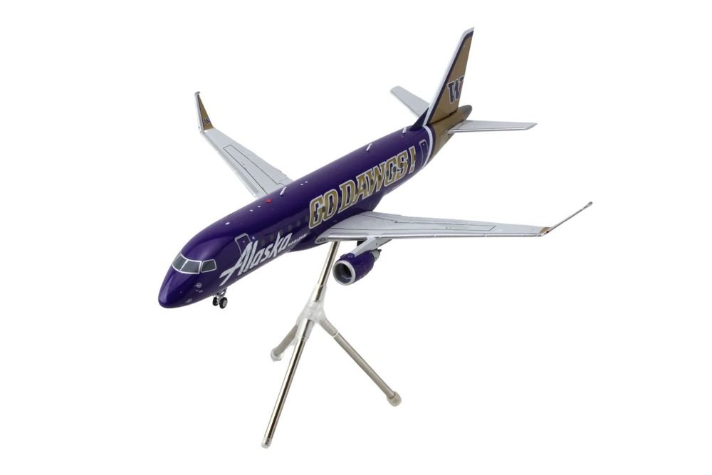 Embraer ERJ-175 Commercial Aircraft "Alaska Airlines/Horizon - University of Washington Huskies" (N662QX) Purple with Gold Tail "Gemini 200" Series 1/200 Diecast Model Airplane by GeminiJetsG2ASA1287 view 2