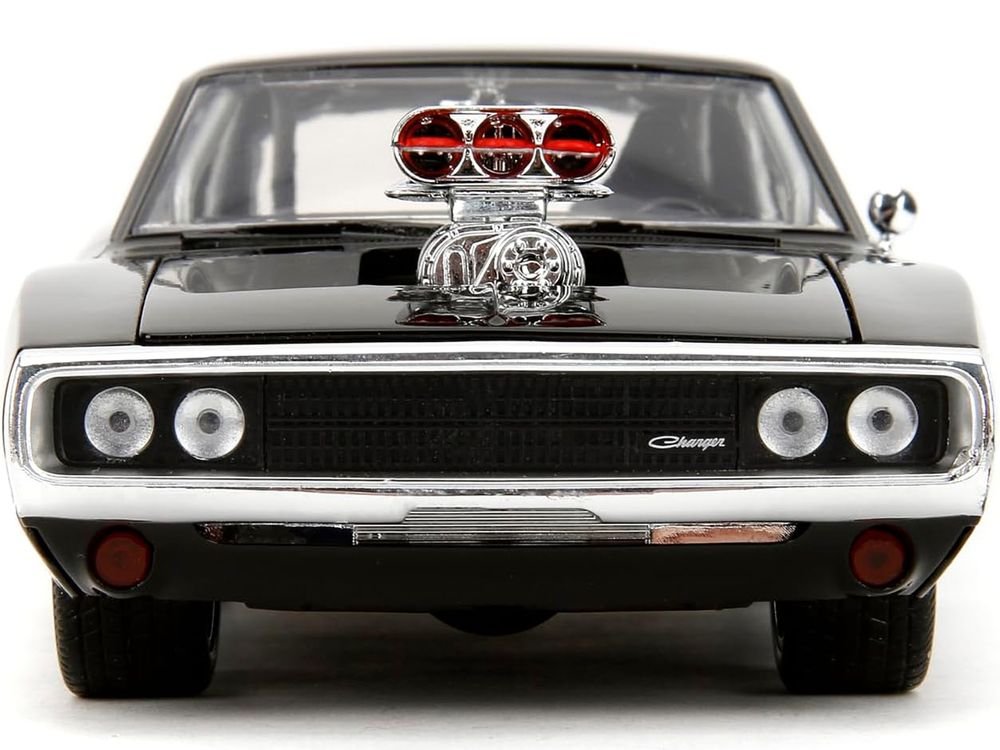Dodge Charger R/T Black with Dom Diecast Figure "Fast & Furious" (2009) Movie "Hollywood Rides" Series 1/24 Diecast Model Car by Jada view 5