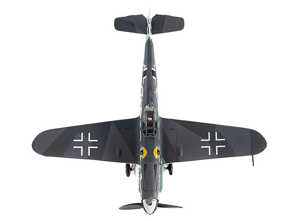 Messerschmitt BF 109G-6 Fighter Aircraft "JG 51 Bulgaria" (1944) German Luftwaffe 1/72 Die Cast Model by JC Wings view 4