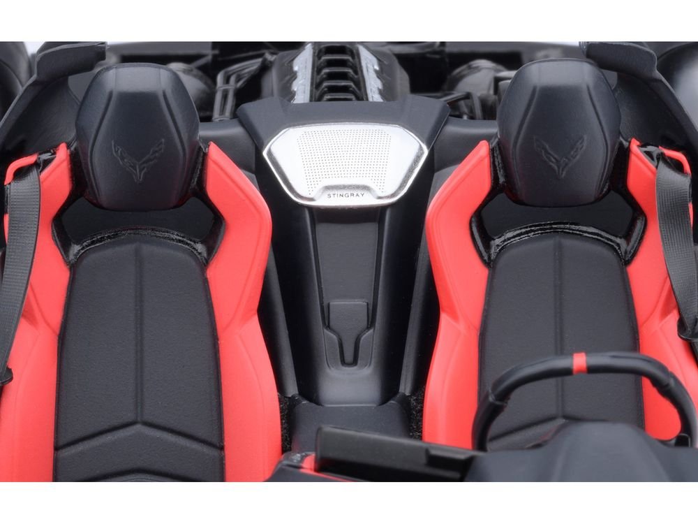 2020 Chevrolet Corvette C8 Stingray Black 1/18 Model Car by Autoart view 3