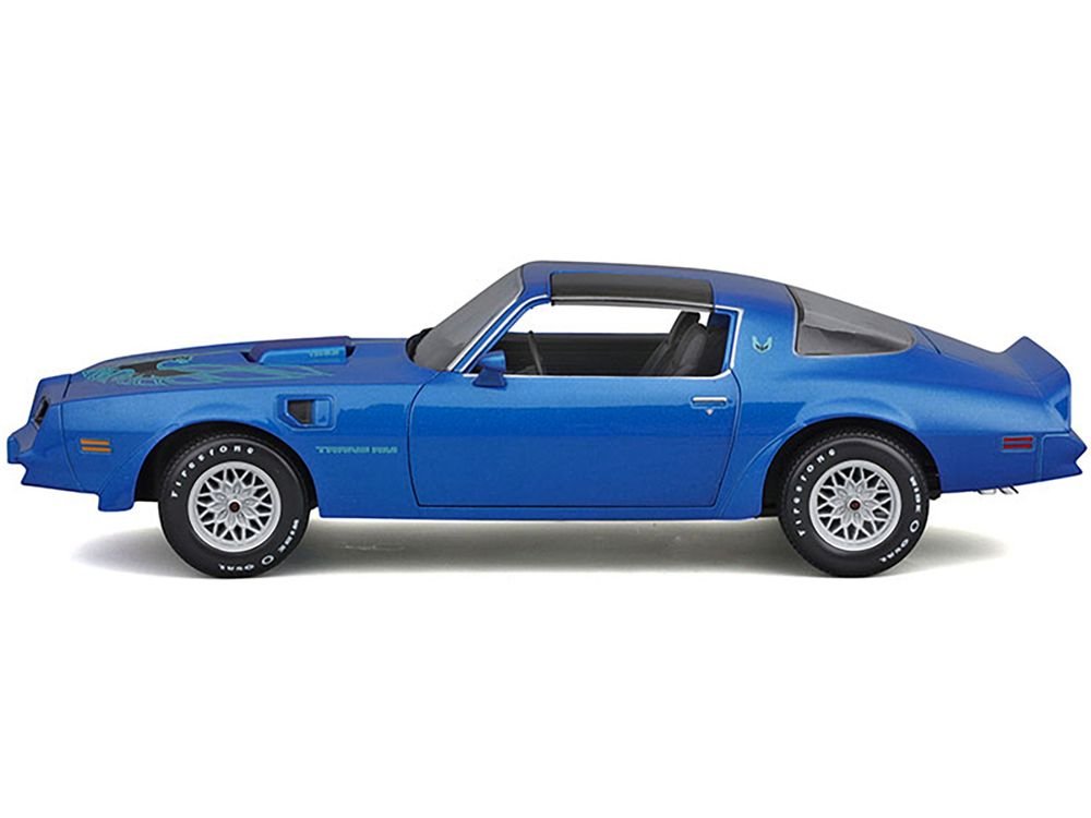 1978 Pontiac Firebird Trans Am Blue Metallic with Hood Graphics "Special Edition" Series 1/18 Diecast Model Car by Maisto view 2