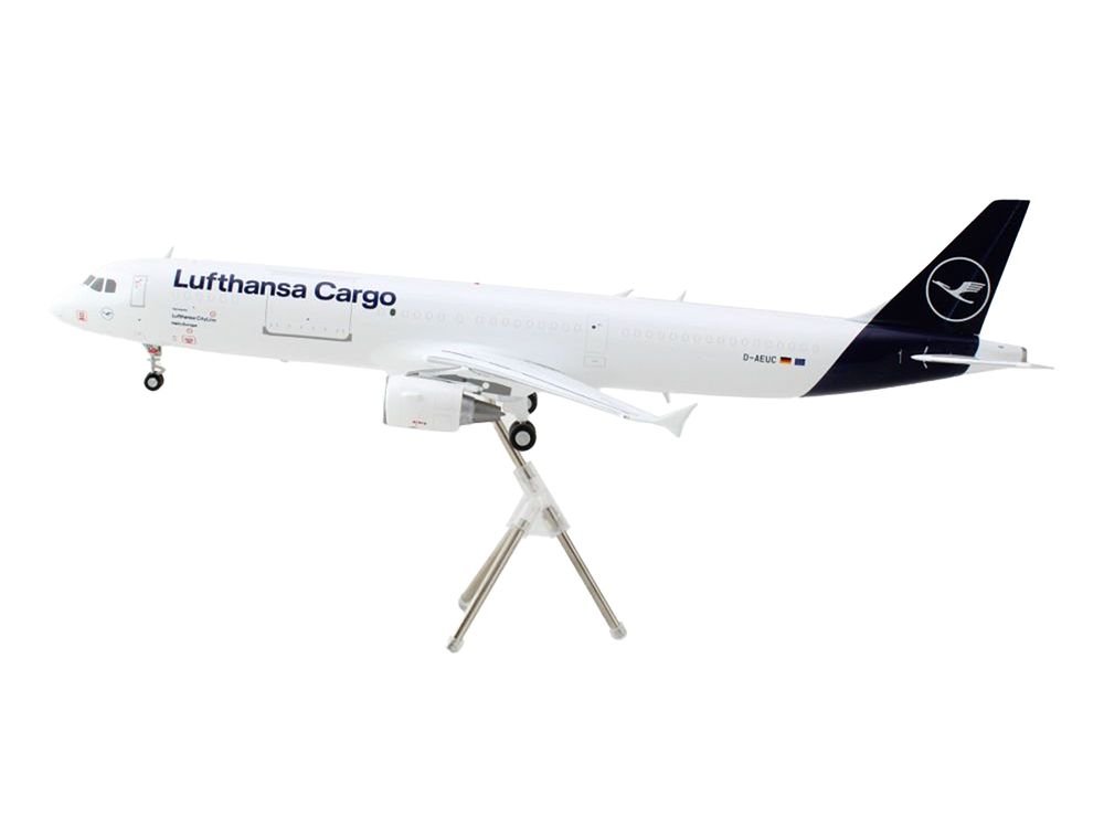 Airbus A321P2F Commercial Aircraft "Lufthansa Cargo" (D-AEUC) White with Blue Tail "Gemini 200" Series 1/200 Diecast Model Airplane by GeminiJets view 3