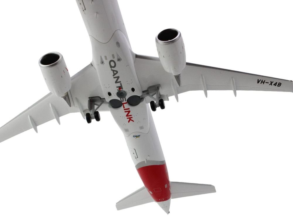 Airbus A220-300 Commercial Aircraft "QantasLink - Qantas Airways" (VH-4XB) White with Red Tail "Gemini 200" Series 1/200 Diecast Model Airplane by GeminiJets view 3