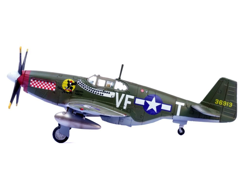 North American P-51B Mustang Aircraft "Shangri-La 336th Fighter Squadron 4th Fighter Group" (1944) United States Army Air Forces 1/72 Diecast Model Airplane by Legion view 2
