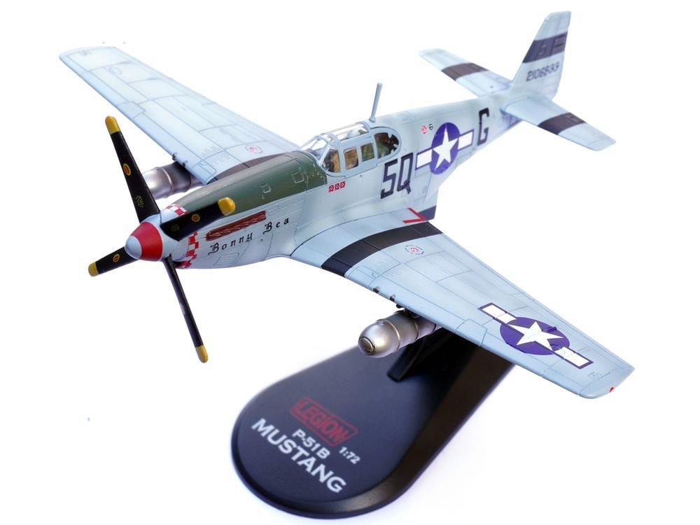 North American P-51B Mustang Aircraft "Bonny Bea 504th Fighter Squadron 339th Fighter Group" (1944) United States Army Air Forces 1/72 Diecast Model Airplane by Legion view 4
