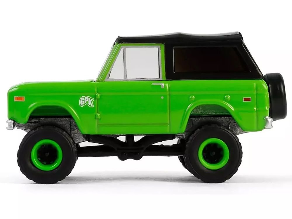 1969 Ford Bronco "Garbage Pail Kids: Super Snotty" Green with Black Top "San Diego Comic-Con 2024 Exclusive" 1/64 Diecast Model Car by Greenlight view 3