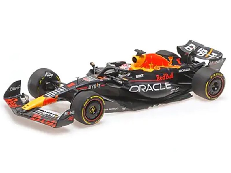 Red Bull Racing RB19 #1 Max Verstappen "Oracle" Winner F1 Formula One "Japanese GP" (2023) with Driver Limited Edition to 180 pieces Worldwide 1/18 Diecast Model Car by Minichamps view 2