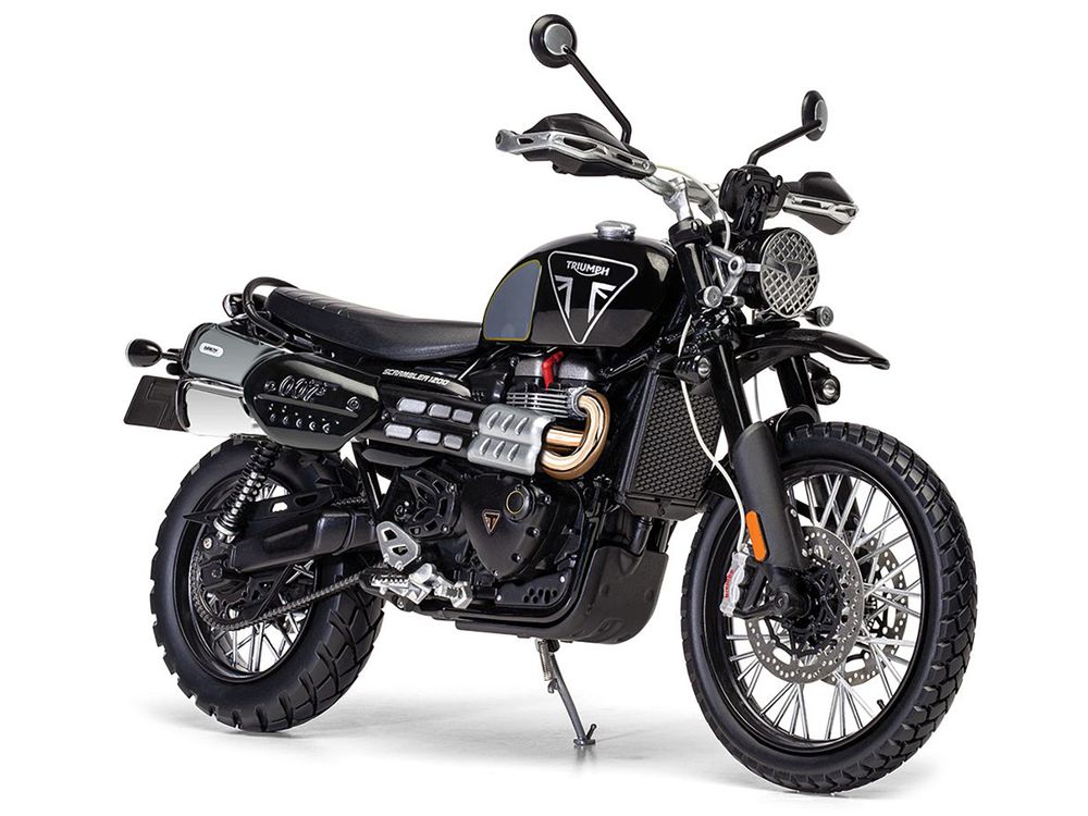 Triumph Scrambler 1200 "Bond Edition" Motorcycle Black 007 James Bond "No Time to Die" (2021) Movie 1/12 Diecast Model by Corgi view 2