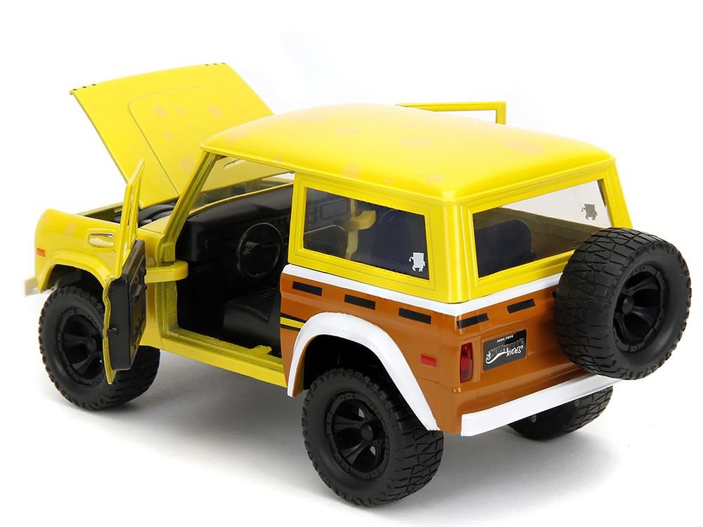 1973 Ford Bronco Yellow with Graphics and SpongeBob SquarePants Diecast Figure "SpongeBob SquarePants" (1999–Current) TV Series "Hollywood Rides" Series 1/24 Diecast Model Car by Jada view 4