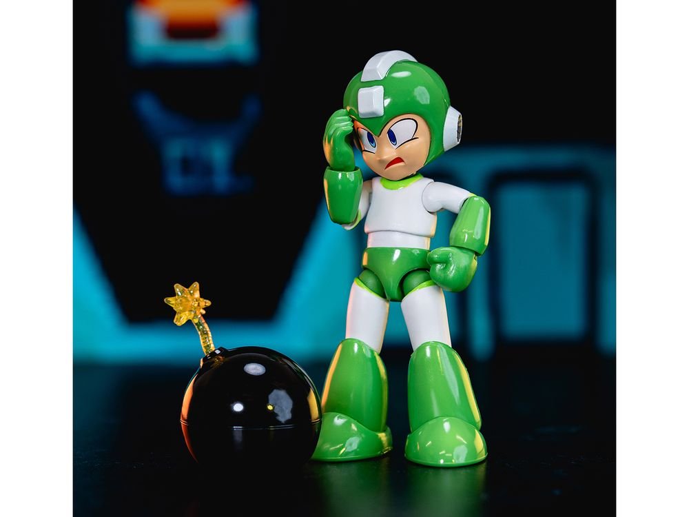 Hyper Bomb 4.5" Moveable Figure with Accessories and Alternate Head and Hands "Mega Man" (1987) Video Game Model by Jada view 4