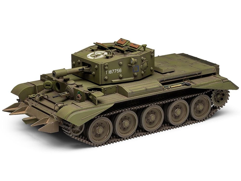 Level 3 Model Kit Cromwell Mk.IV / Mk.VI Cruiser Tank with 2 Scheme Options 1/35 Plastic Model Kit by Airfix view 5