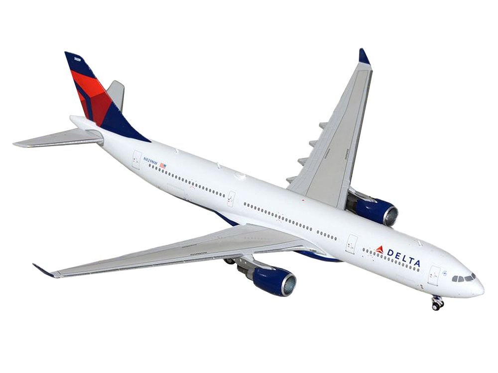 Airbus A330-300 Commercial Aircraft "Delta Air Lines" (N829NW) White with Blue and Red Tail 1/400 Diecast Model Airplane by GeminiJets view 2