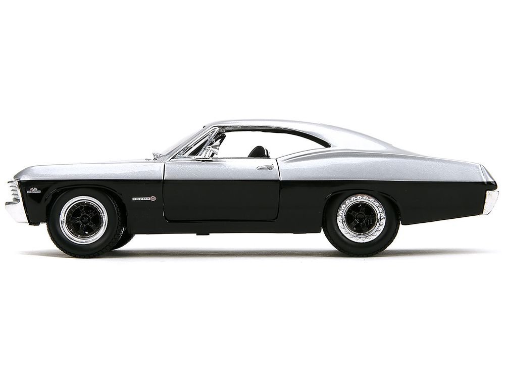 1967 Chevrolet Impala SS Silver Metallic and Black "Bigtime Muscle" Series 1/24 Diecast Model Car by Jada view 4