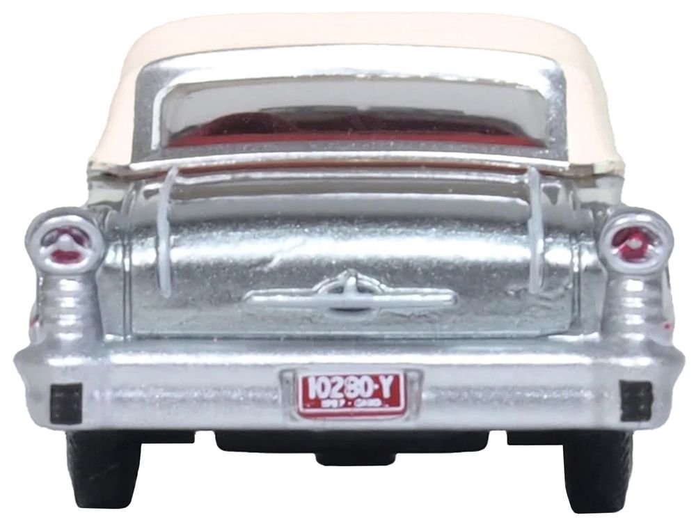 1957 Oldsmobile 88 Convertible (Top-Up) Juneau Gray with White Top and Red Interior 1/87 (HO) Scale Diecast Model Car by Oxford Diecast view 4