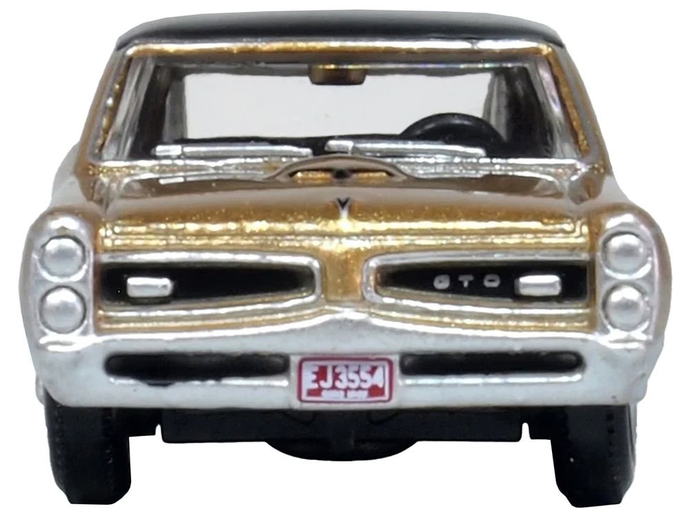 1966 Pontiac GTO Martinique Bronze Metallic with Black Top 1/87 (HO) Scale Diecast Model Car by Oxford Diecast view 3
