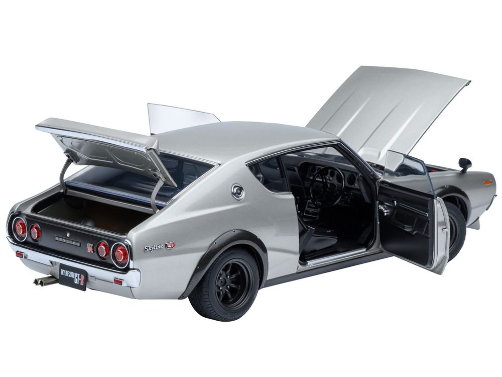Nissan Skyline 2000GT-R (KPGC110) Tuned Version RHD (Right Hand Drive) Silver Metallic 1/18 Model Car by Autoart view 2