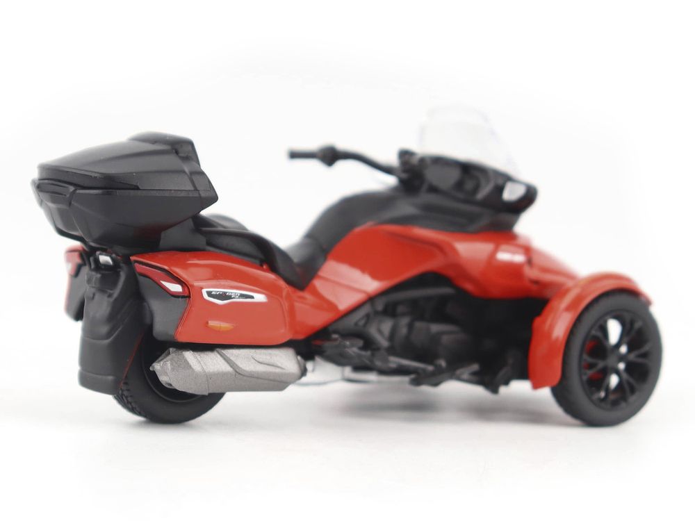 Can-Am Spyder F3 Limited Special Series 3-Wheel Motorcycle Viper Red 1/32 Diecast Model by BRP Models view 4