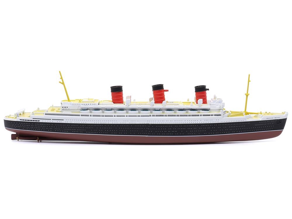 RMS Queen Mary Passenger Ship 1/1250 Diecast Model by Legendary Cruise Ships view 4