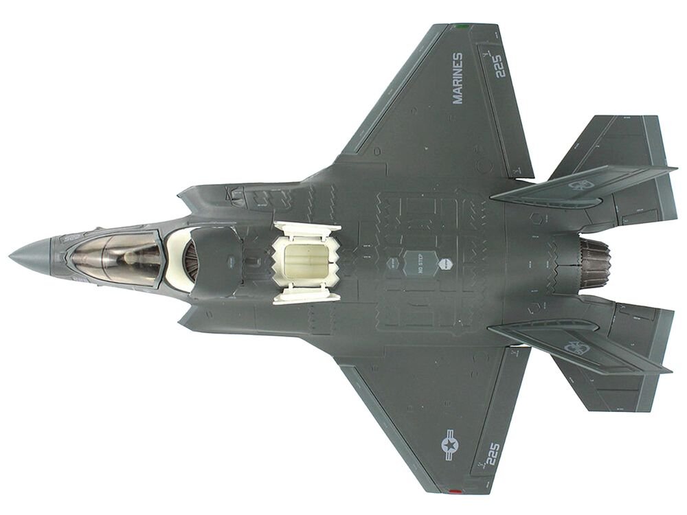 Lockheed Martin F-35B Lightning II Aircraft "VMFA-225 Vikings Yuma Marine Corps Air Station" (2023) United States Marine Corps "Air Power Series" 1/72 Diecast Model by Hobby Master view 4