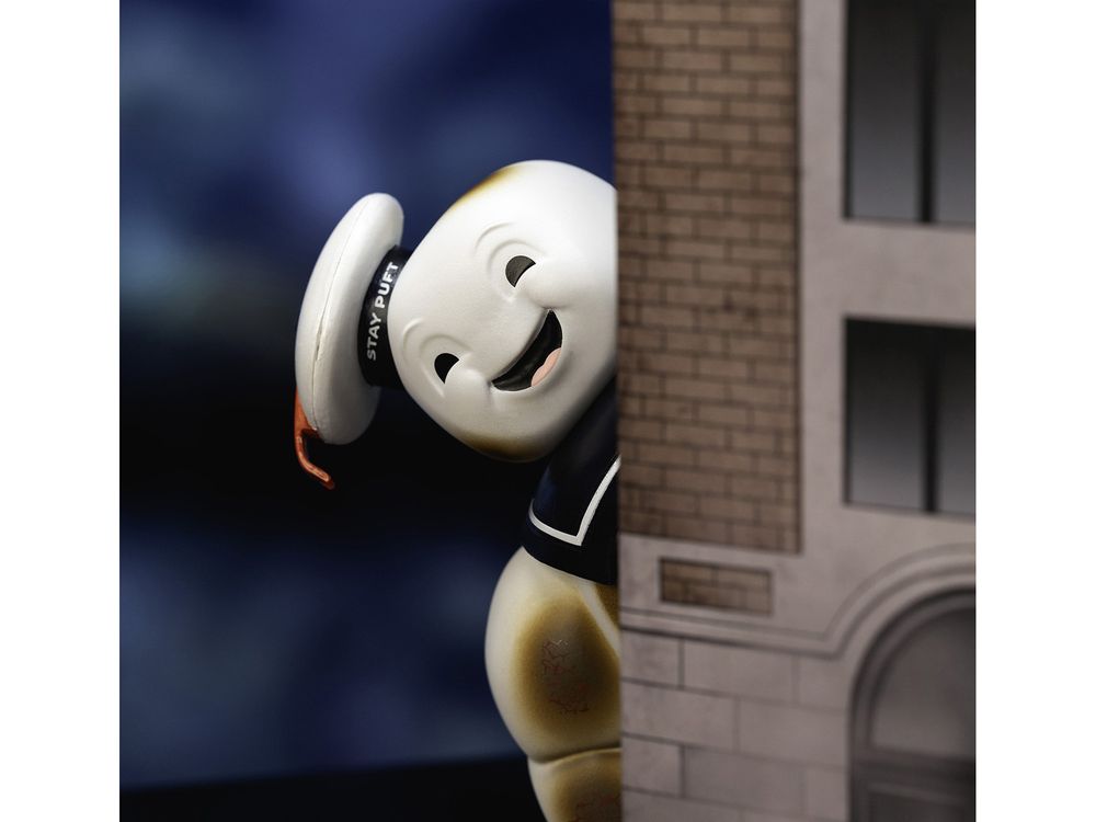 "Ghostbusters" 6" Stay Puft Marshmallow Man Figure with Nano Ecto-1 Car Diorama Set "Ghostbusters" (1984) Movie "Next Level" Series Model by Jada view 4