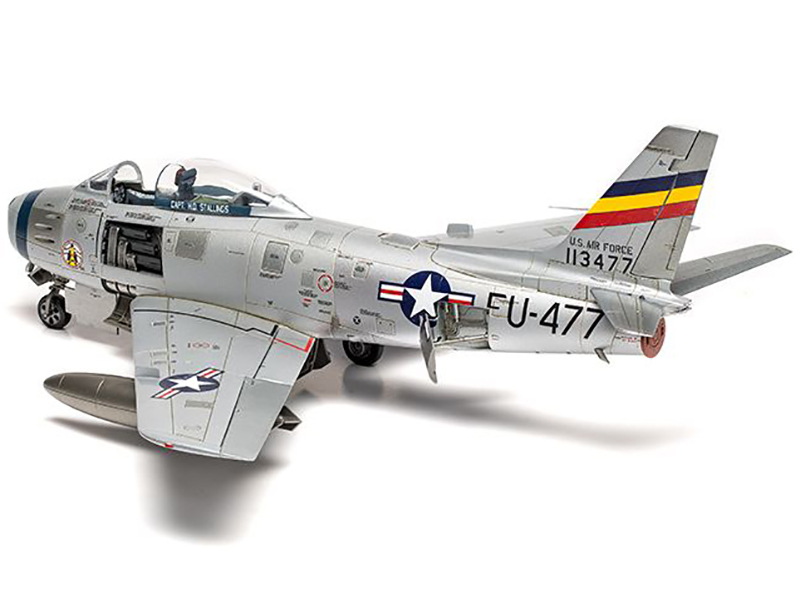 Level 2 Model Kit North American F-86F Sabre Aircraft with 2 Scheme Options 1/48 Plastic Model Kit by Airfix view 5