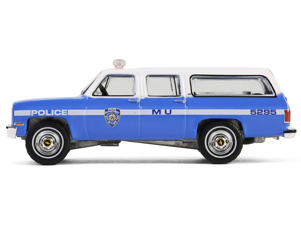 1990 Chevrolet Suburban K2500 Scottsdale "NYPD (New York City Police Department)" Blue with White Top "Hot Pursuit" Series 46 1/64 Diecast Model Car by Greenlight view 3