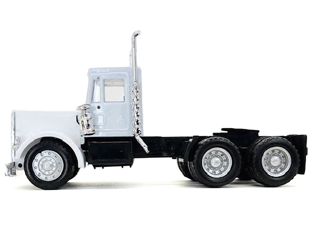 Peterbilt Short Day Cab White 1/87 (HO) Plastic Model Car by Promotex view 2