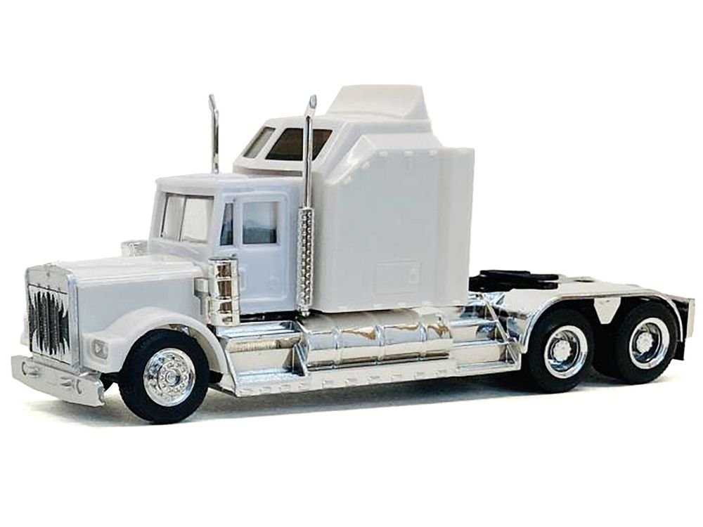 Kenworth W900 with Extra Large Sleeper White 1/87 (HO) Plastic Model Car by Promotex view 2