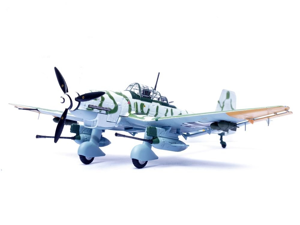 Junkers Ju 87G2 Stuka Bomber Aircraft "10.(Pz)/SG 2 Immelmann Markisch Friedland Pomerania" (1945) German Luftwaffe "Wing" Series 1/72 Diecast Model by Panzerkampf view 4