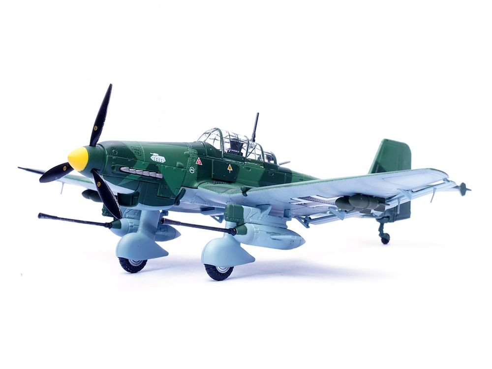 Junkers Ju 87G1 Stuka Bomber Aircraft "10.(Pz)/SG 2 Immelmann GS+MH Dubno Ukraine" (1944) German Luftwaffe "Wing" Series 1/72 Diecast Model by Panzerkampf view 2
