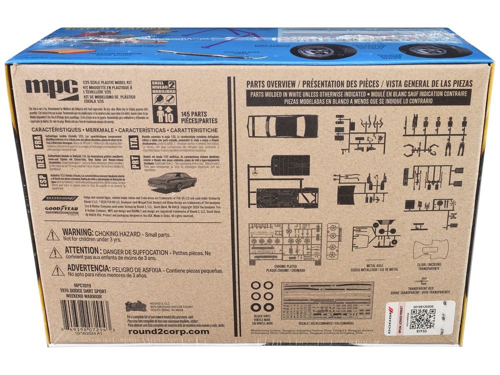 Skill 2 Model Kit 1976 Dodge Dart Sport "Weekend Warrior" 1/25 Scale Model by MPC view 4