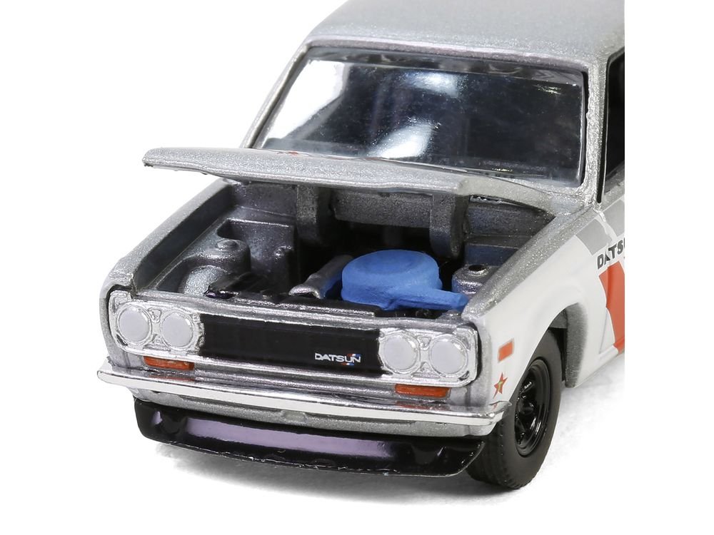 1970 Nissan Datsun 510 #28 "Texaco" Silver Metallic and White with Red Stripes "Texaco Special Edition" Series 1 1/64 Diecast Model Car by Greenlight view 2