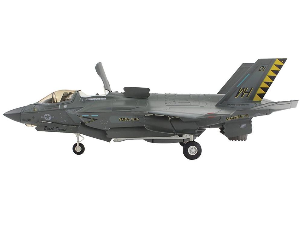 Lockheed Martin F-35B Lightning II Aircraft "Black Death VMFA-542 MCAS Cherry Point" (2023) United States Marine Corps "Air Power Series" 1/72 Diecast Model by Hobby Master view 2