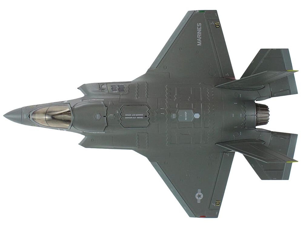Lockheed Martin F-35B Lightning II Aircraft "Black Death VMFA-542 MCAS Cherry Point" (2023) United States Marine Corps "Air Power Series" 1/72 Diecast Model by Hobby Master view 3