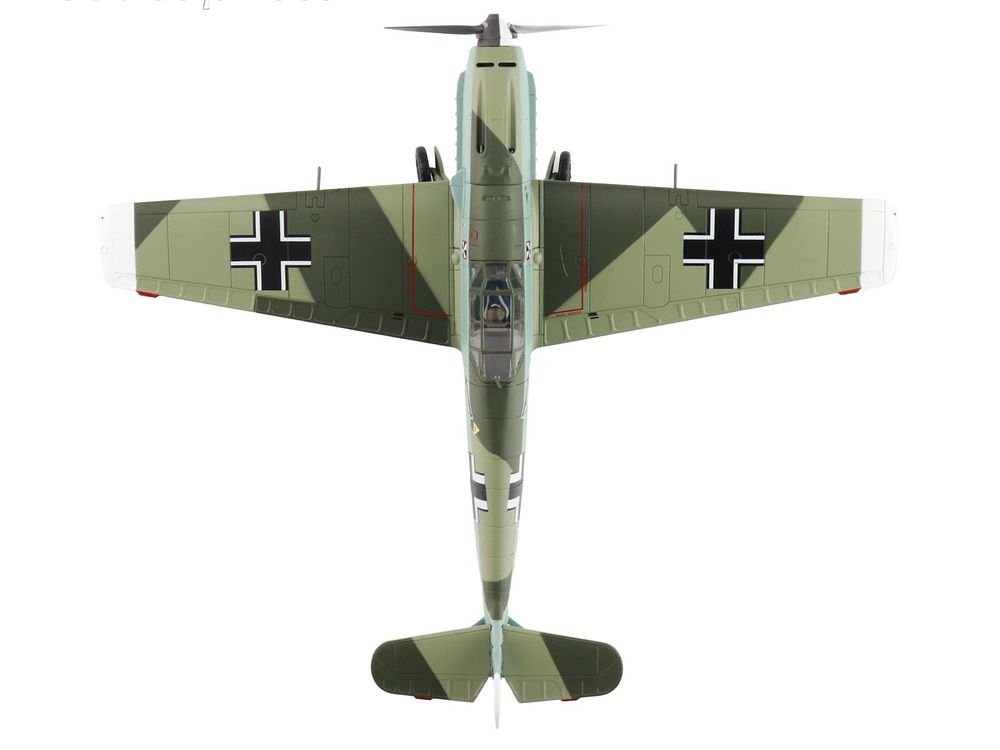 Messerschmitt BF 109E-4 Fighter Aircraft "Franz von Werra II/JG-3" (1940) German Luftwaffe "Air Power Series" 1/48 Diecast Model by Hobby Master view 4