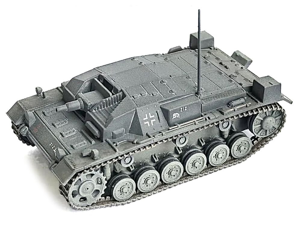 Germany StuG. III Ausf.B Tank "StuG.Abt. 226 Eastern Front" (1941) German Army "NEO Dragon Armor" Series 1/72 Plastic Model by Dragon Models view 2