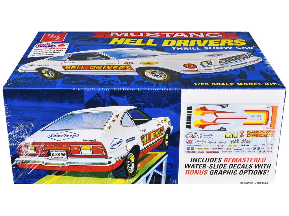 Skill 2 Model Kit 1977 Ford Mustang "Hell Drivers" Thrill Show Car 1/25 Scale Model by AMT view 3
