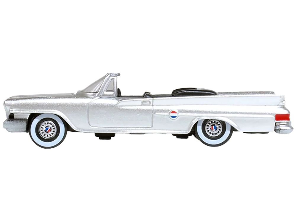 1961 Chrysler 300G Convertible Sheffield Silver Metallic 1/87 (HO) Scale Diecast Model Car by Oxford Diecast view 2