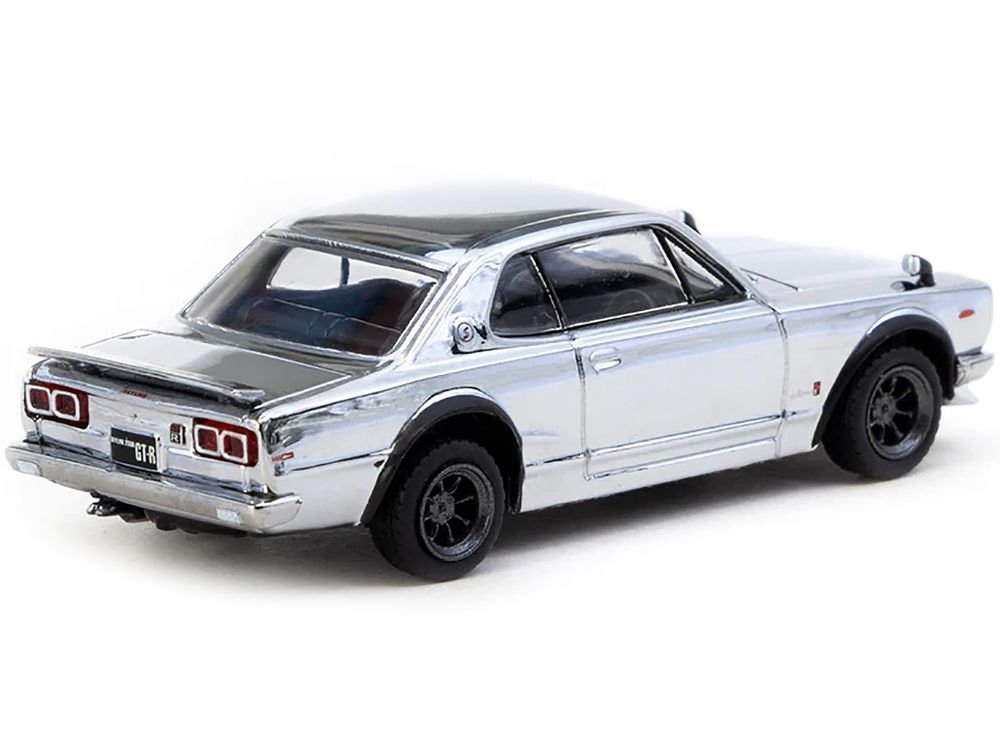 Nissan Skyline HT 2000GT-R RHD (Right Hand Drive) Silver Chrome "Japan Special Edition" "Global64" Series 1/64 Diecast Model Car by Tarmac Works view 2