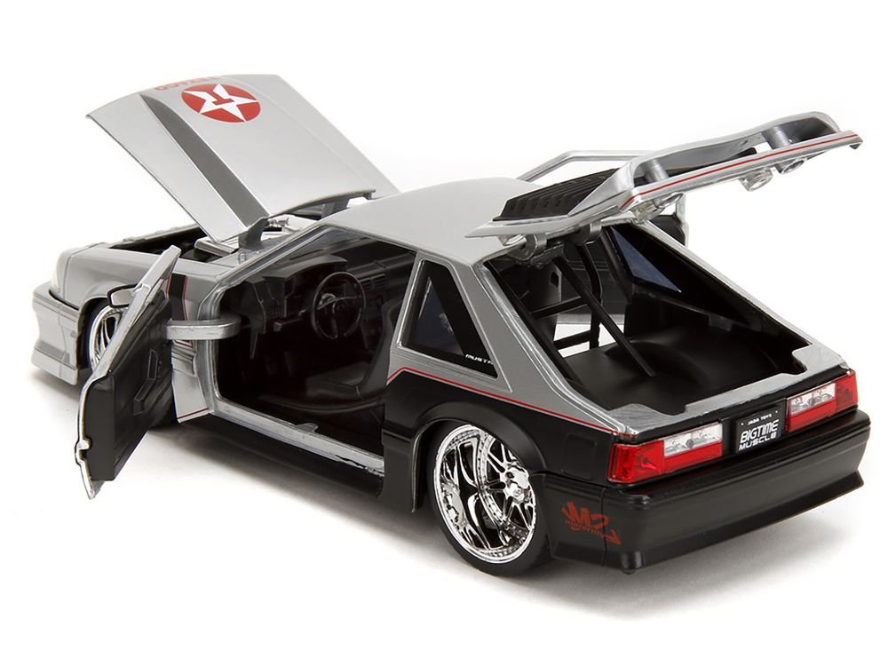 1989 Ford Mustang GT "Texaco" Silver Metallic and Matt Black "Bigtime Muscle" Series 1/24 Diecast Model Car by Jada view 4