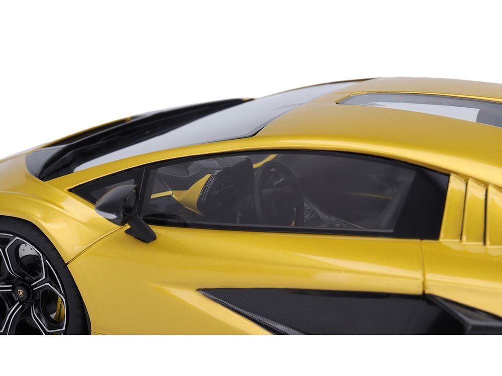 Lamborghini Countach LPI 800-4 New Giallo Orion Gold Metallic 1/18 Model Car by Top Speed view 2