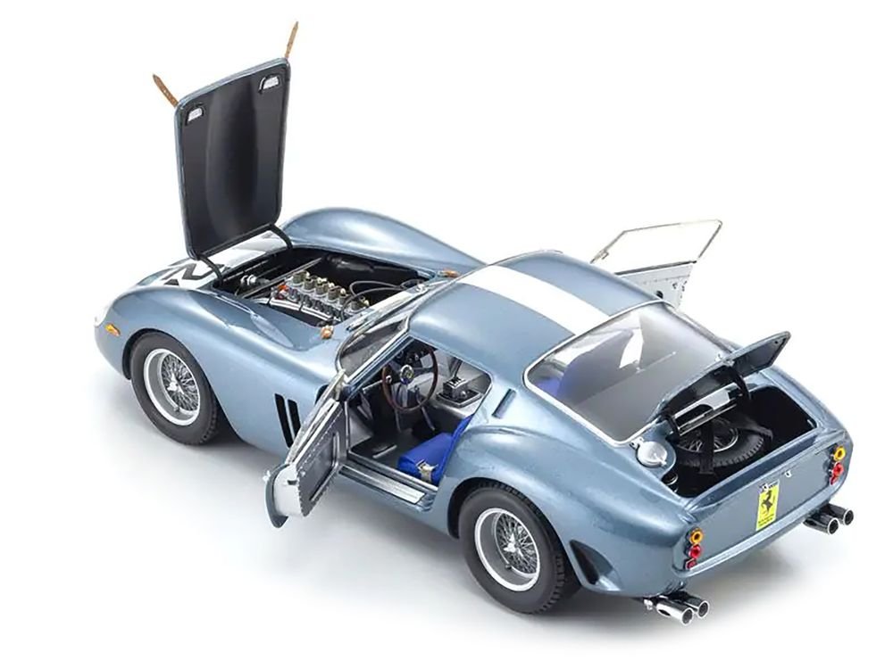 Ferrari 250 GTO #24 Phil Hill - Olivier Gendebien 2nd Place "Sebring 12 Hours" (1962) 1/18 Diecast Model Car by Kyosho view 2