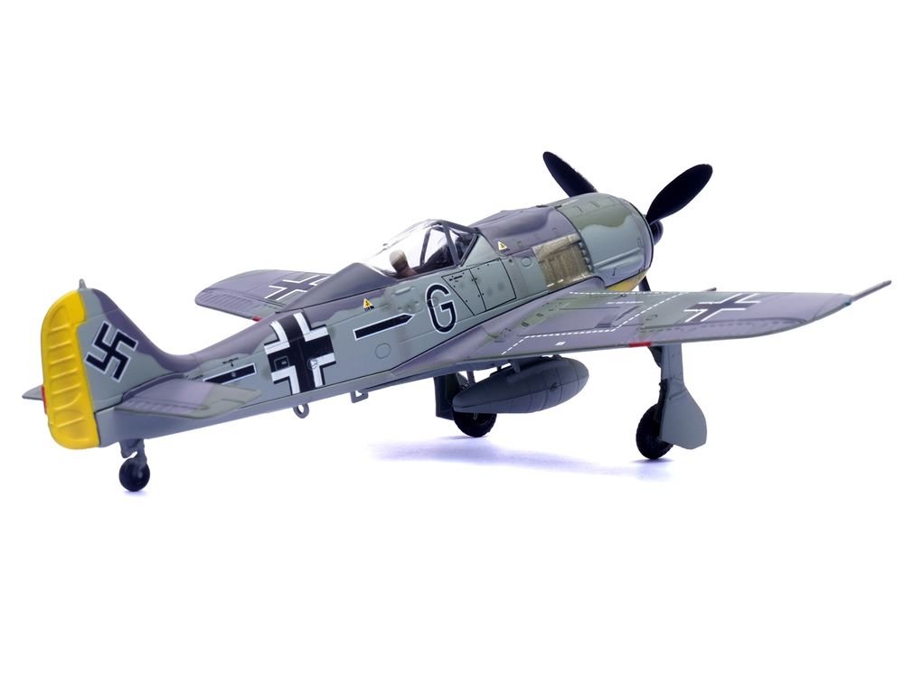Focke-Wulf Fw 190A Aircraft "14-Victory Ace Hauptmann Wilhelm Gath Stab/JG 26 Schlageter France" (1942) German Luftwaffe 1/72 Diecast Model Airplane by Legion view 3