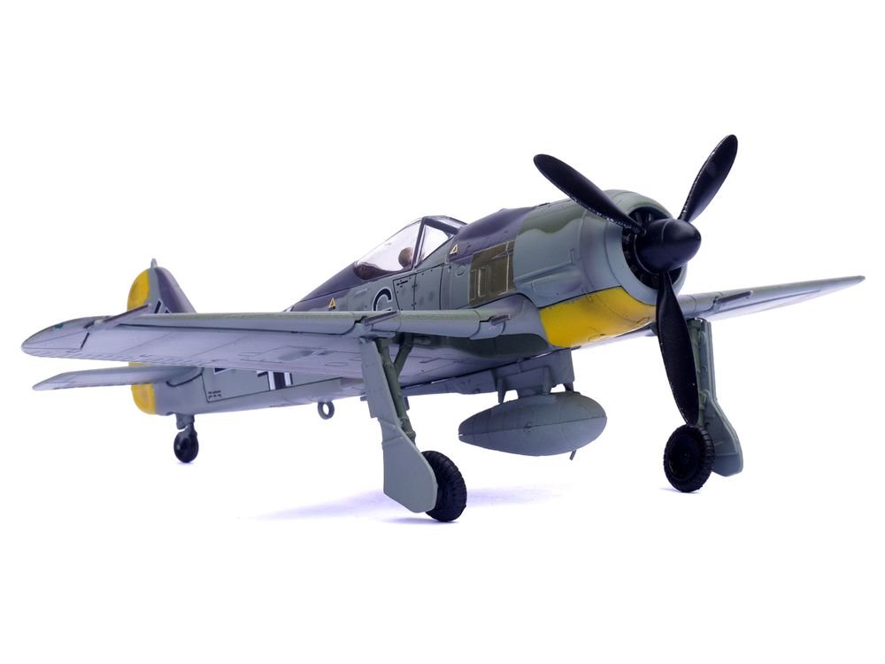 Focke-Wulf Fw 190A Aircraft "14-Victory Ace Hauptmann Wilhelm Gath Stab/JG 26 Schlageter France" (1942) German Luftwaffe 1/72 Diecast Model Airplane by Legion view 4