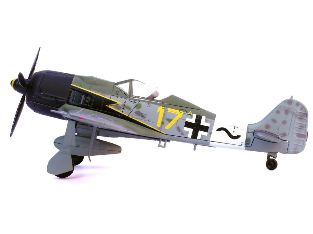 Focke-Wulf Fw 190A Aircraft "Yellow 17 24-Victory Ace Willi Unger 12./JG 3 Udet Germany" (1944) German Luftwaffe 1/72 Diecast Model Airplane by Legion view 2