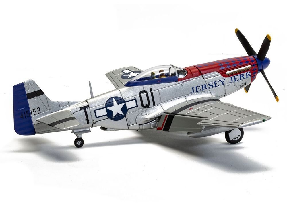 North American P-51D Mustang Aircraft "Jersey Jerk 361st Fighter Squadron Martlesham Heath" United States Army Air Forces "The Aviation Archive" Series 1/72 Diecast Model by Corgi view 3