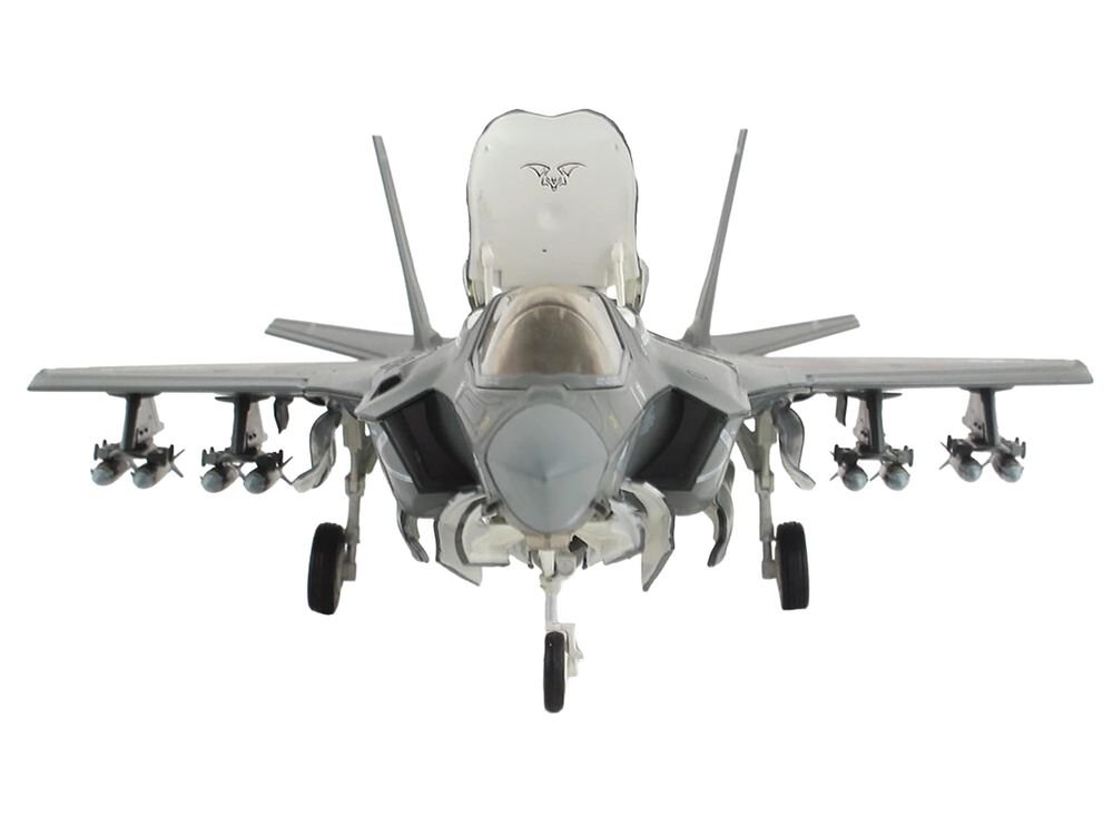 Lockheed F-35B Lightning II Aircraft (Beast Mode) "169623 VMFA-242 Bats Iwakuni Japan" (2024) United States Marine Corps "Air Power Series" 1/72 Diecast Model by Hobby Master view 3