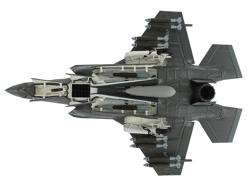 Lockheed F-35B Lightning II Aircraft (Beast Mode) "169623 VMFA-242 Bats Iwakuni Japan" (2024) United States Marine Corps "Air Power Series" 1/72 Diecast Model by Hobby Master view 5