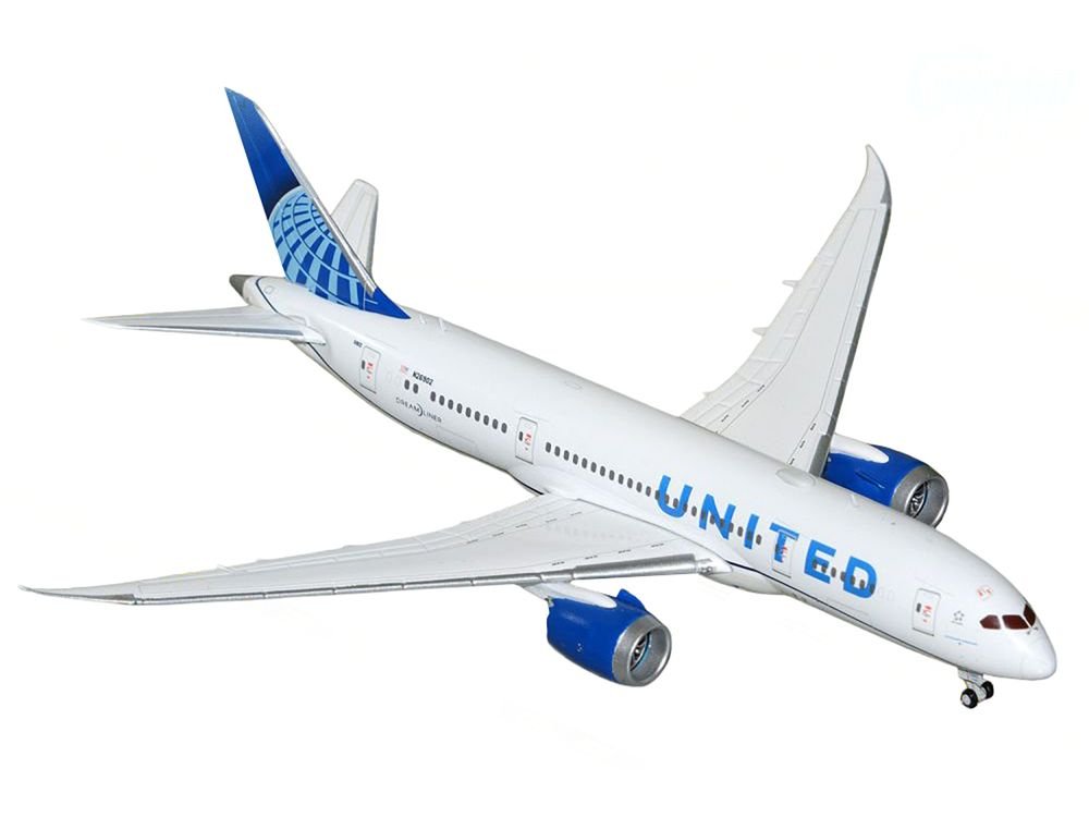 Boeing 787-8 Commercial Aircraft "United Airlines" (N26902) White with Blue Tail 1/400 Diecast Model Airplane by GeminiJets view 2