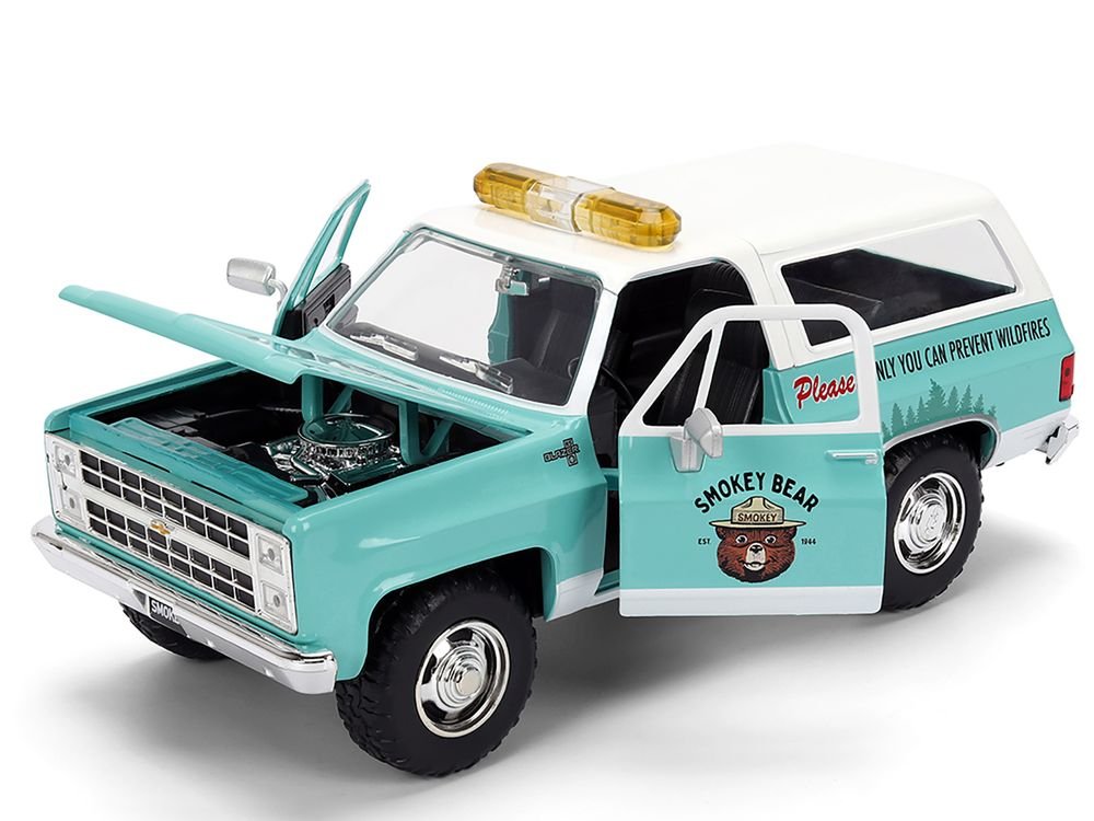 1980 Chevrolet Blazer Light Green with White Top and Graphics and Smokey Bear Diecast Figure "Smokey Bear" "Hollywood Rides" Series 1/24 Diecast Model by Jada view 3
